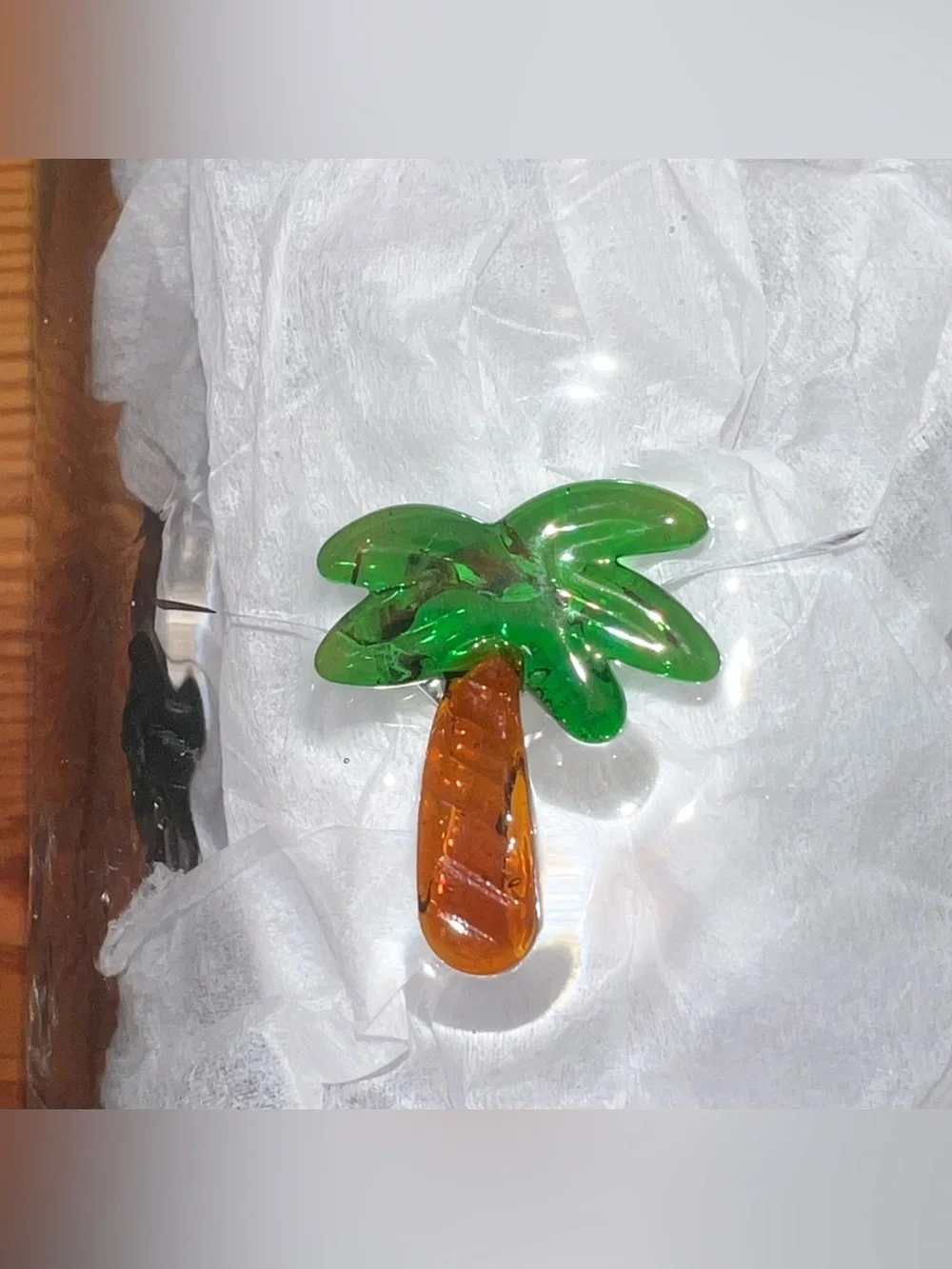 damaged ANTHROPOLOGIE Icon Palm Tree Glass